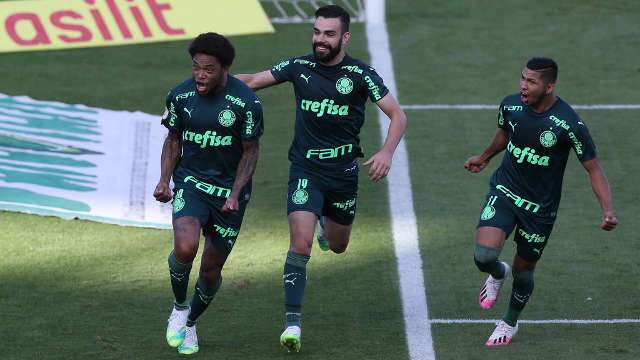 Palmeiras vence o Santos por 2 a 1 no Morumbi 