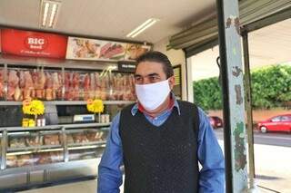 H&aacute;bito e necessidade fazem trabalhador superar combo &quot;frio, domingo e pandemia&quot;