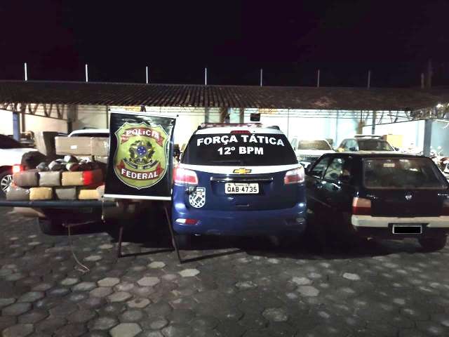 Traficantes abandonam Ford Ranger roubada com 1,4 tonelada de droga 