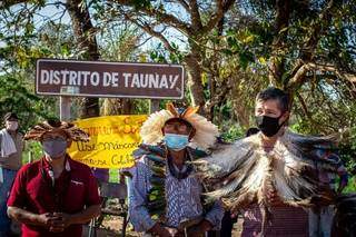 Representantes do governo Federal estiveram nas aldeias de Aquidauna durante a pandemia. (Foto: Eric Markay)