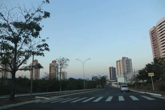 Meteorologia prevê terça-feira de céu claro e máxima de 32°C na Capital