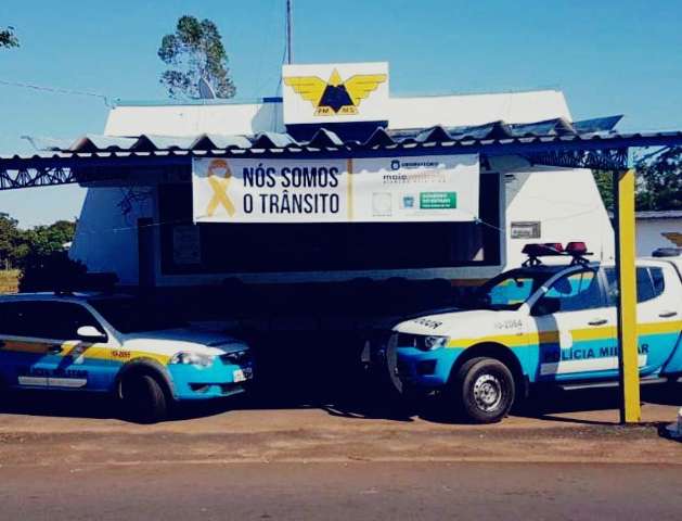 Com infarto, homem de 47 anos &eacute; salvo por policiais na estrada