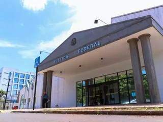 Prédio da Justiça Federal em Campo Grande. (Foto: Henrique Kawaminami/Arquivo)