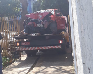 Depois da batida, a idosa foi avisada sobre o ocorrido (Foto: Direto das Ruas) 