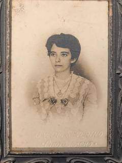 Dona Eugênia Alves Corrêa de Albuquerque, conhecida por Geny. (Foto: Arquivo Pessoal)