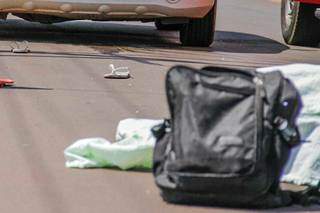 Homem atropelado era deficiente visual e carregava uma mochila (Foto: Silas Lima)