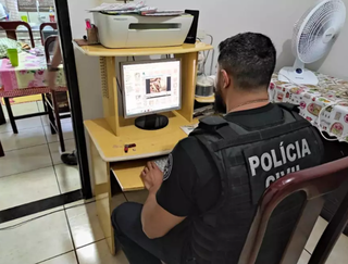 Vendedor de picolé posta pornografia infantil no Facebook e acaba preso Vendedor de picolé posta pornografia infantil no Facebook e acaba preso
