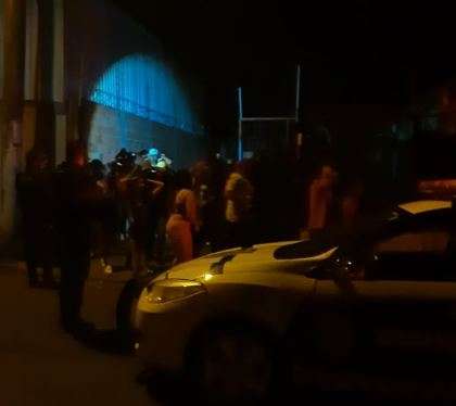 Festa de despedida com cerca de 150 pessoas &eacute; interrompida em lava jato