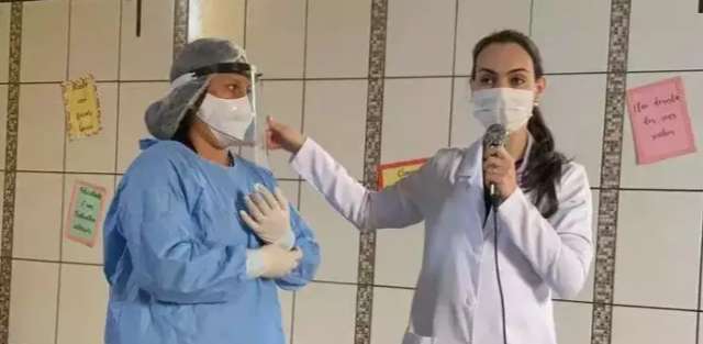 Escolas investem em cursos para mostrar que podem voltar com aulas presenciais