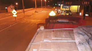 Caminh&atilde;o com mais de R$ 2 milh&otilde;es em cigarro &eacute; apreendido na BR-163