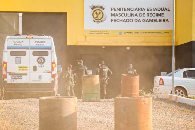 Com preso passando mal, Gameleira tem tumulto e at&eacute; port&atilde;o danificado