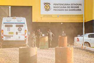 Com preso passando mal, Gameleira tem tumulto e at&eacute; port&atilde;o danificado