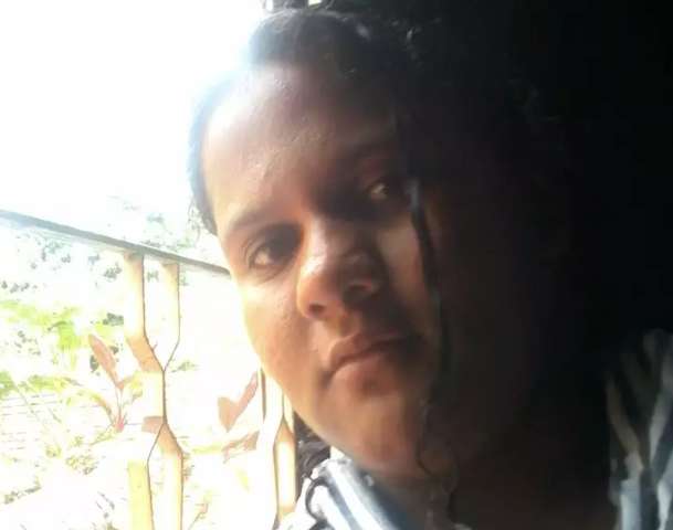 Mulher que esfaqueou v&iacute;tima at&eacute; a morte responder&aacute; a processo presa