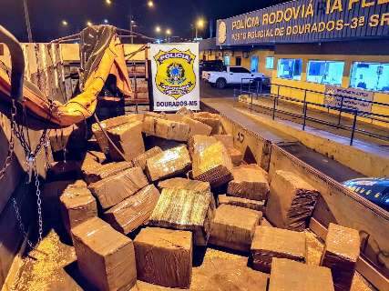 Avaliada em R$ 2,9 milh&otilde;es, droga apreendida em carreta pesou quase 3 toneladas