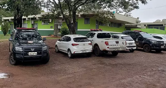 Homem deita em rodovia e morre atropelado por carro 