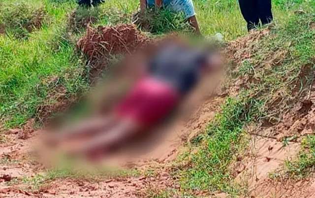 Homem &eacute; morto a tiros por dupla em estrada vicinal na fronteira com MS