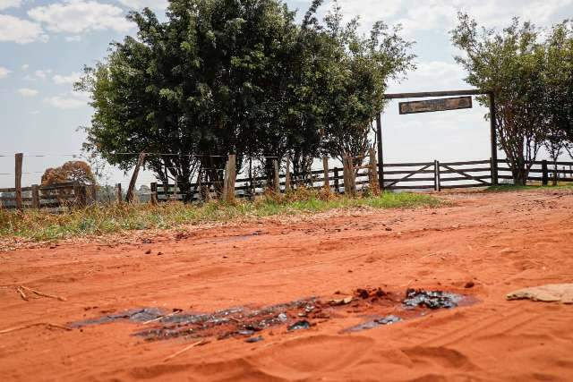Mortos com tiros na nuca e cabe&ccedil;a, homem tinha 33 e mulher 29 anos