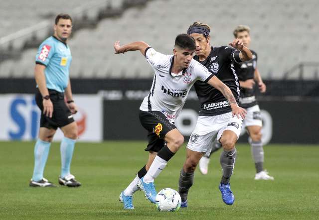 Corinthians abre, Botafogo vira, mas time paulista consegue empate por 2 a 2 