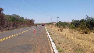 Trecho de rodovia onde moto e camionete colidiram, na manhã desta terça-feira (Foto: Divulgação)