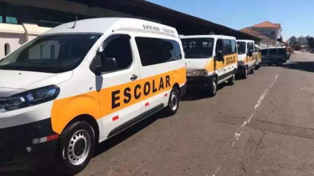 Por aplicativo, vans escolares j&aacute; podem transportar passageiros 