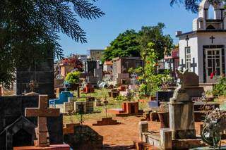 Cemitério Santo Antônio, na Capital, onde maior parte dos casos de covid-19 estão concentrados (Foto: Marcos Maluf/Arquivo)