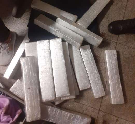 Traficante &eacute; presa com maconha na rodovi&aacute;ria enquanto esperava &ocirc;nibus para SP