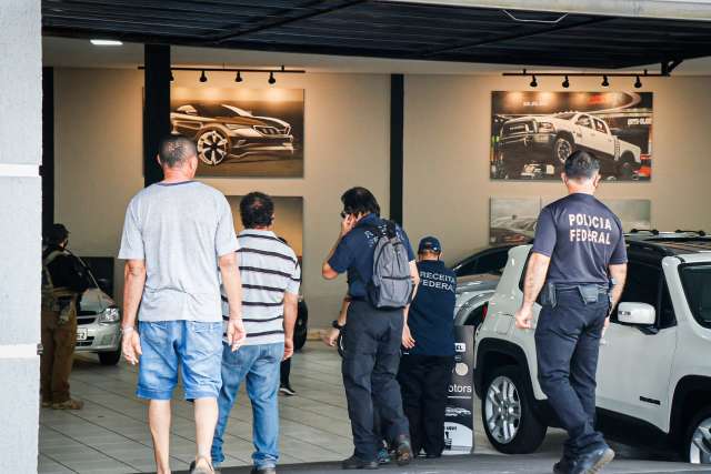 Para identificar dinheiro de tr&aacute;fico, Receita analisou 95 pessoas e empresas