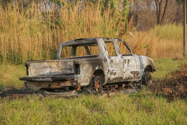 Corpo parcialmente carbonizado era de homem que cumpriu pena por tr&aacute;fico