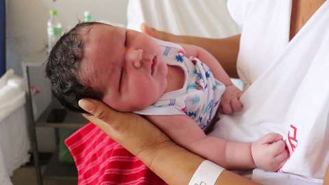 De surpresa, Marcos nasce com quase 6kg e mãe perde enxoval de recém-nascido
