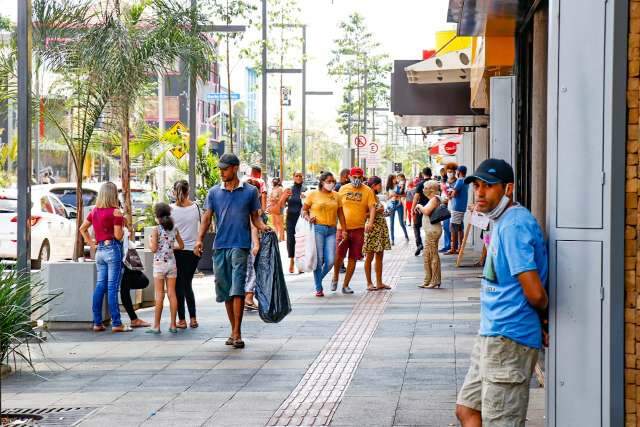 Nos última semana, covid-19 matou 14 pessoas por dia em MS