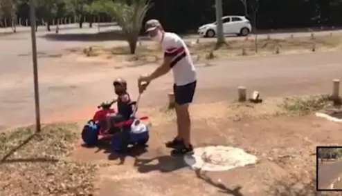 Entediado, campo-grande enfrenta Parque com sol de 40 graus