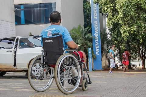 Há sete meses esperando perícia, trabalhador dá com cara na porta no INSS