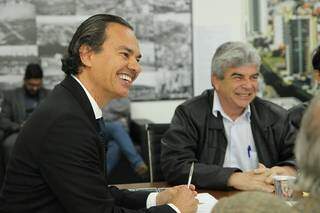 Prefeito Marquinhos Trad (PSD) e o vereador Francisco Gonçalves (PSB), na Câmara Municipal (Foto: Divulgação - CMCG)