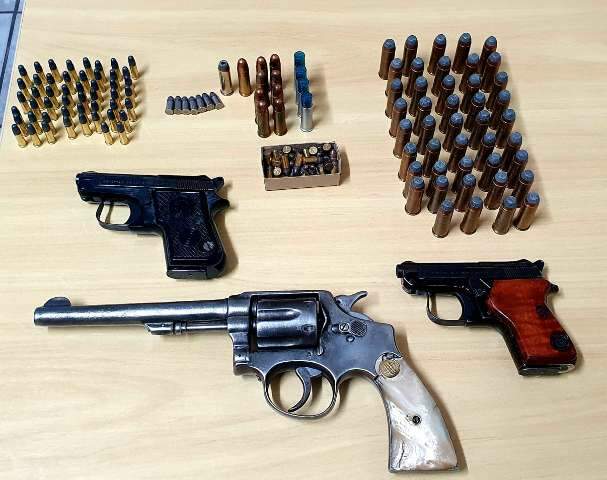 Opera&ccedil;&atilde;o contra queimadas apreendeu armas e muni&ccedil;&otilde;es em fazenda 