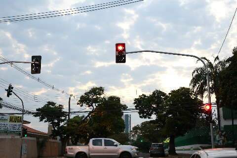Rua da Paz ativa mais um semáforo para sincronização de fluxo na via