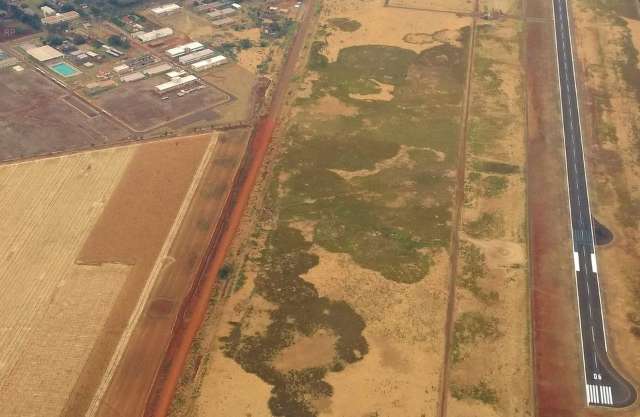 Governo assina contrato para asfaltar acesso ao aeroporto de Dourados