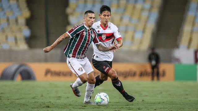 Fluminense sente cansa&ccedil;o, mas vence o Atl&eacute;tico-GO com um gol contra