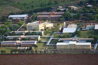 Vista aérea do campus da UFGD em Dourados. (Foto: UFGD) 