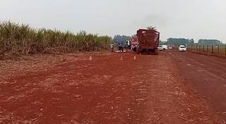 Movimentação de perícia e funcionários da fazenda onde ocorreu acidente. (Foto: Reprodução do site Rio Brilhante em Tempo Real)
