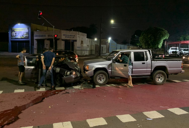 Motorista que causou acidente grave em cruzamento n&atilde;o tem habilita&ccedil;&atilde;o 