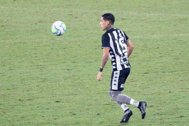 Santos deixa escapar chance de encostar nos l&iacute;deres em empate contra o Botafogo