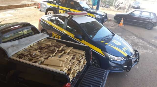 Caminhonete com destino a BH &eacute; apreendida com 645 quilos de maconha na BR-163
