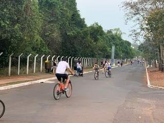 Ciclistas e pedestre lotaram o Parque das Nações desta tarde (Foto: Direto das Ruas)