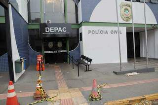 Depois de furtar pistola de PM, homem morre em troca de tiros com a polícia Depois de furtar pistola de PM, homem morre em troca de tiros com a polícia