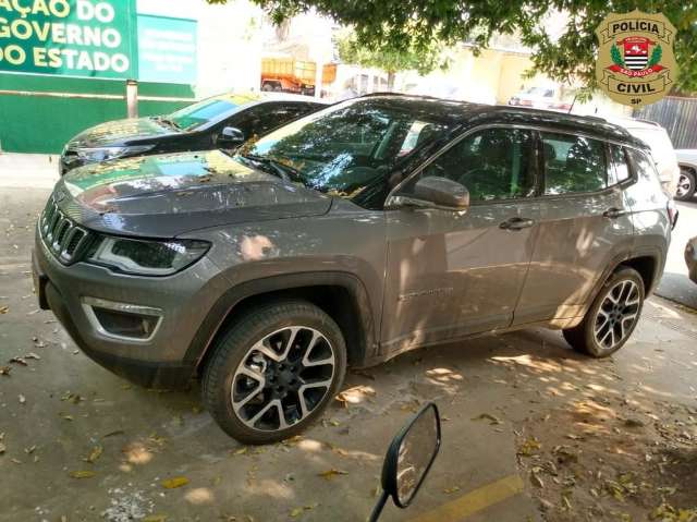 Membro de quadrilha que furtava carro de luxo em concession&aacute;ria &eacute; preso