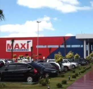 Em protesto, rede de supermercados da Fronteira fecha e demite 700