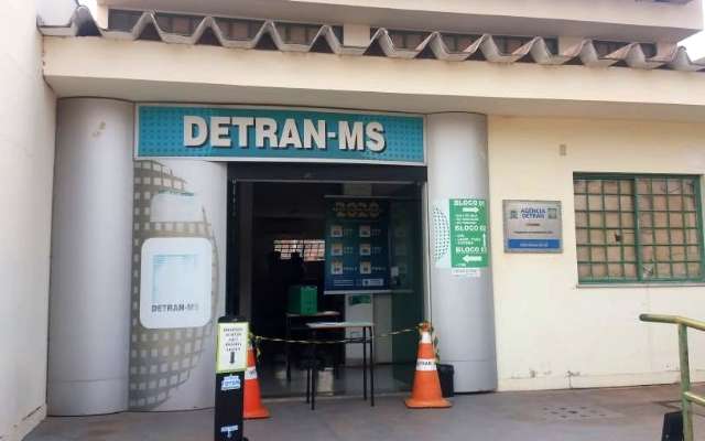 Rompimento de fibra &oacute;tica deixa Detrans de 7 cidades fora do ar