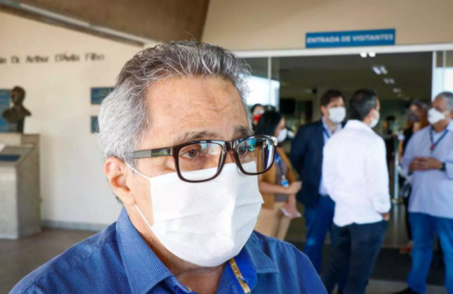 Em meio &agrave; queda de bra&ccedil;o com prefeitura, presidente renuncia na Santa Casa