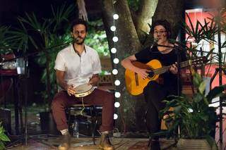 Amigos lançam canção &#34;Samba do Mato&#34;. (Foto: Marina Pacheco)