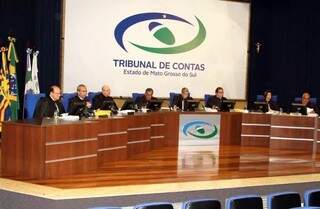 Sessão do Tribunal de Contas em Campo Grande (Foto: Divulgação - TCE)